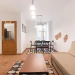 Spacious Central Apartment
